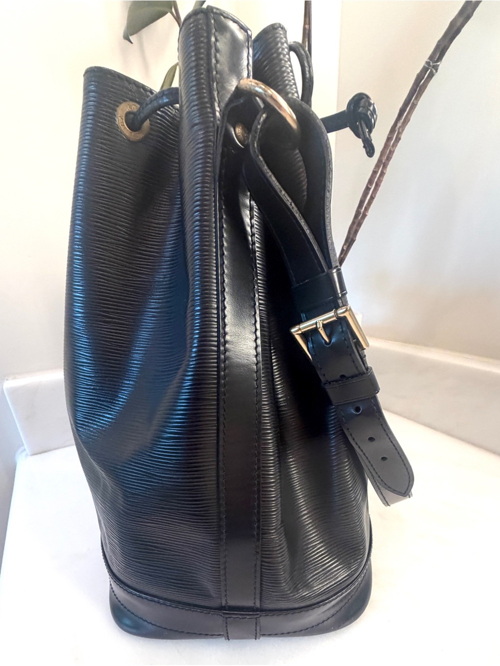 Louis Vuitton Epi Noe Black Bucket Bag, Shoulder Bag - Picture 3 of 15